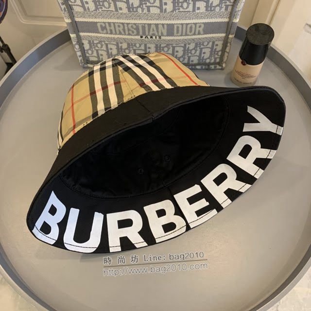 Burberry男女同款帽子 巴寶莉格紋雙面漁夫帽遮陽帽  mm1637